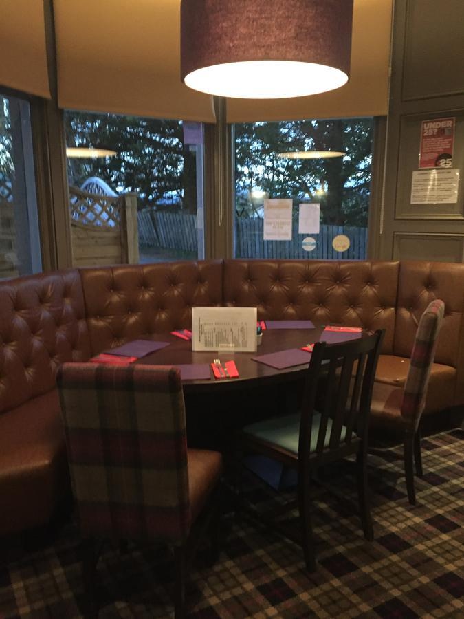 Burnett Arms Hotell Inverurie Eksteriør bilde